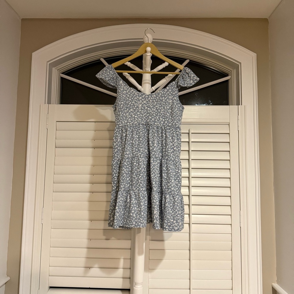 Monteau Blue and White Floral Flowy Summer Dress with Ruffle Cap Sleeves